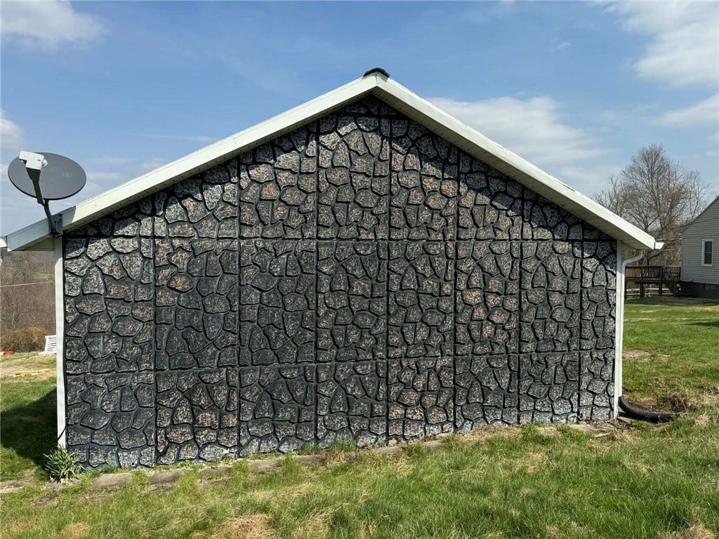 133 EMERY HEIGHTS RD, Masontown, PA 15461
