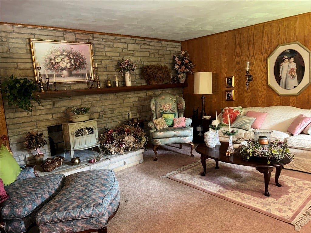 470 Quaker Church Rd, Perryopolis, PA 15473