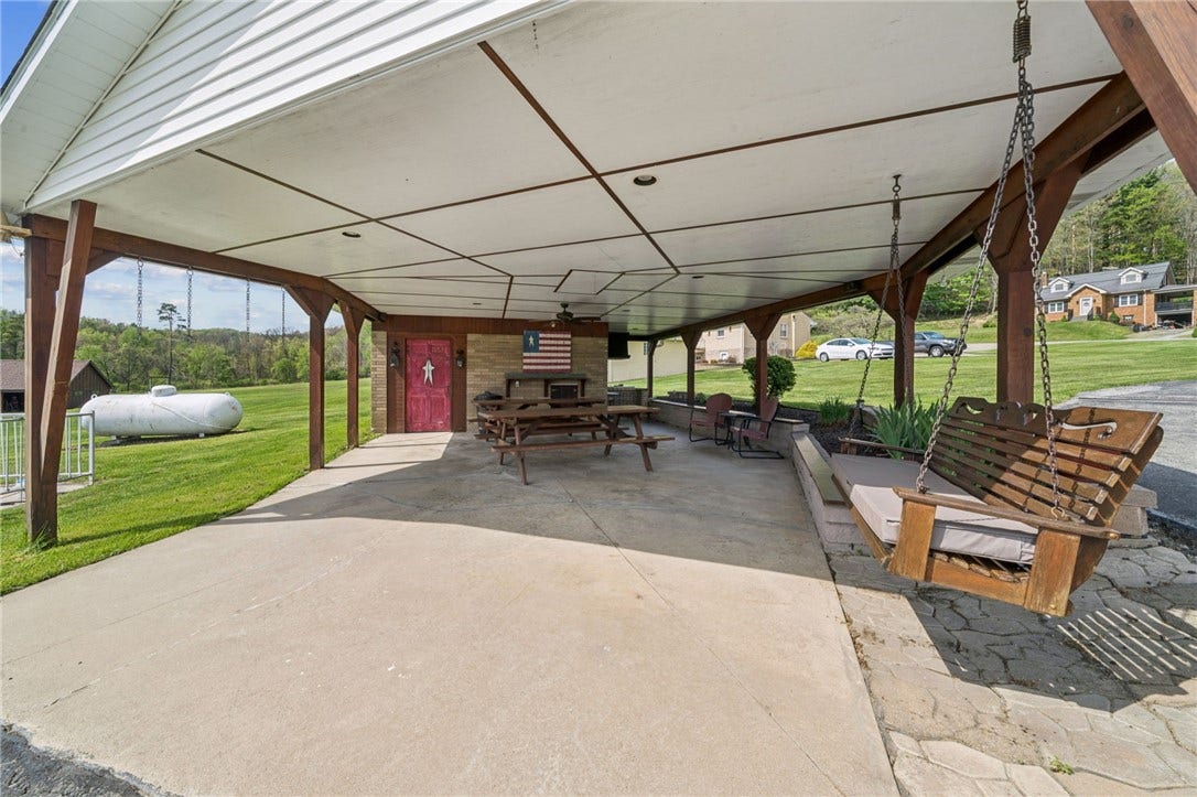 1416 Brinkerton Rd, Greensburg, PA 15601