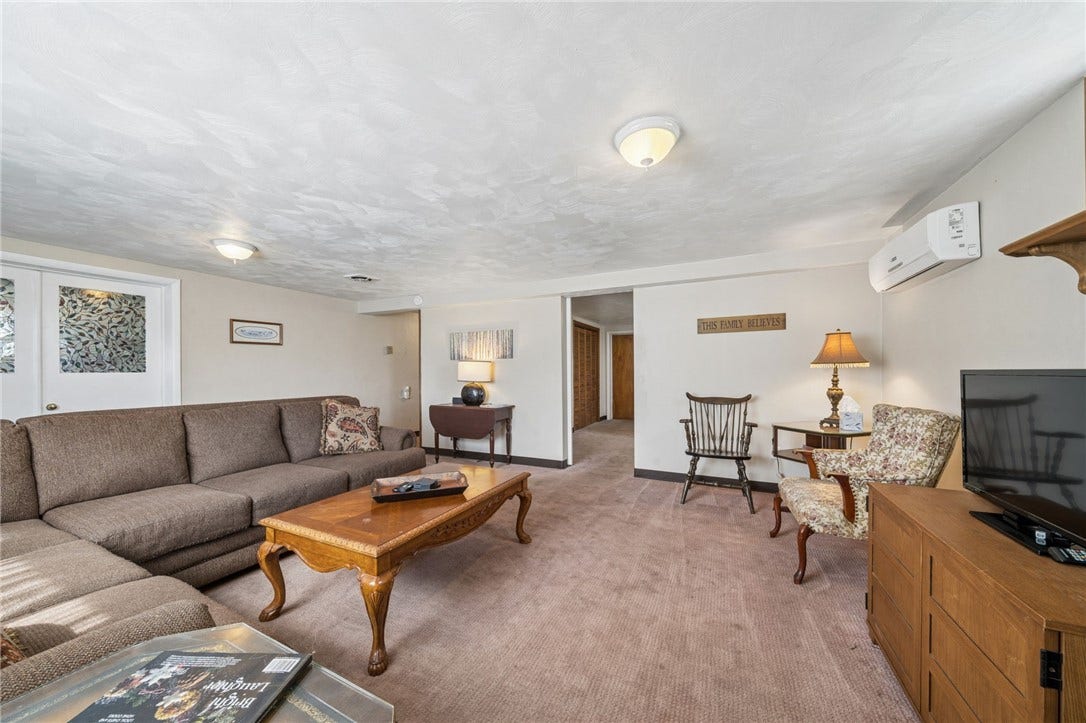 1416 Brinkerton Rd, Greensburg, PA 15601