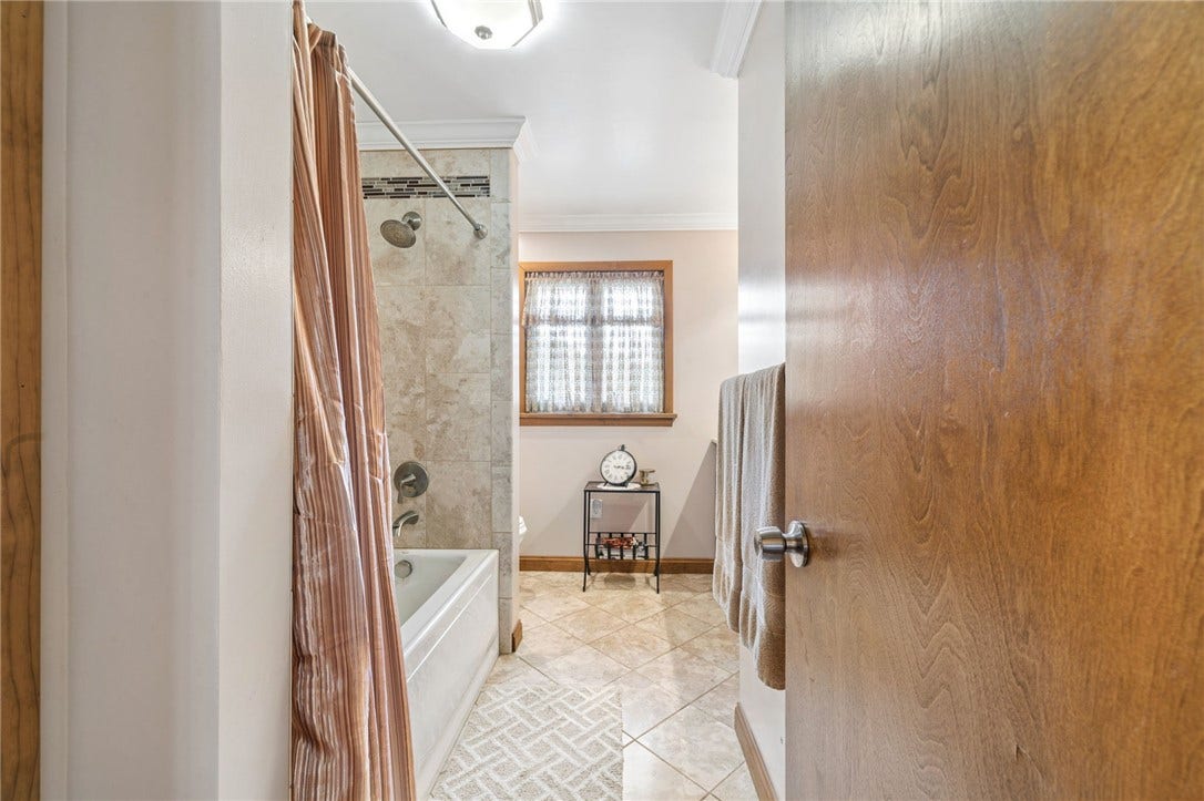 1416 Brinkerton Rd, Greensburg, PA 15601