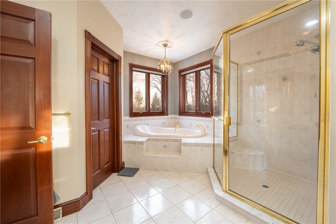6004 Mason Drive, Greensburg, PA 15601