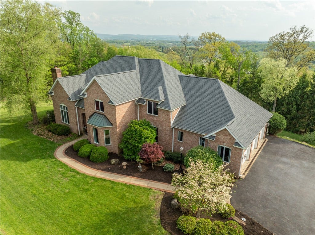 6004 Mason Drive, Greensburg, PA 15601