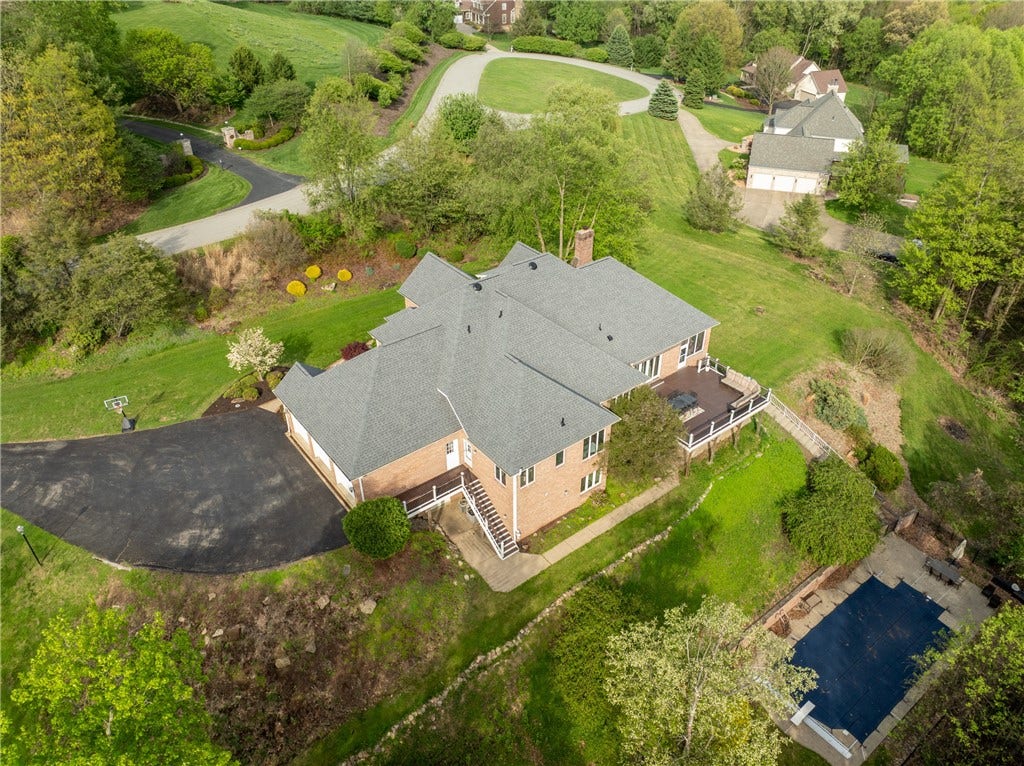 6004 Mason Drive, Greensburg, PA 15601