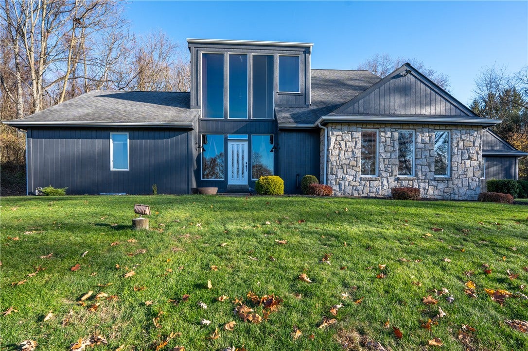550 Locust Valley Rd, Greensburg, PA 15601
