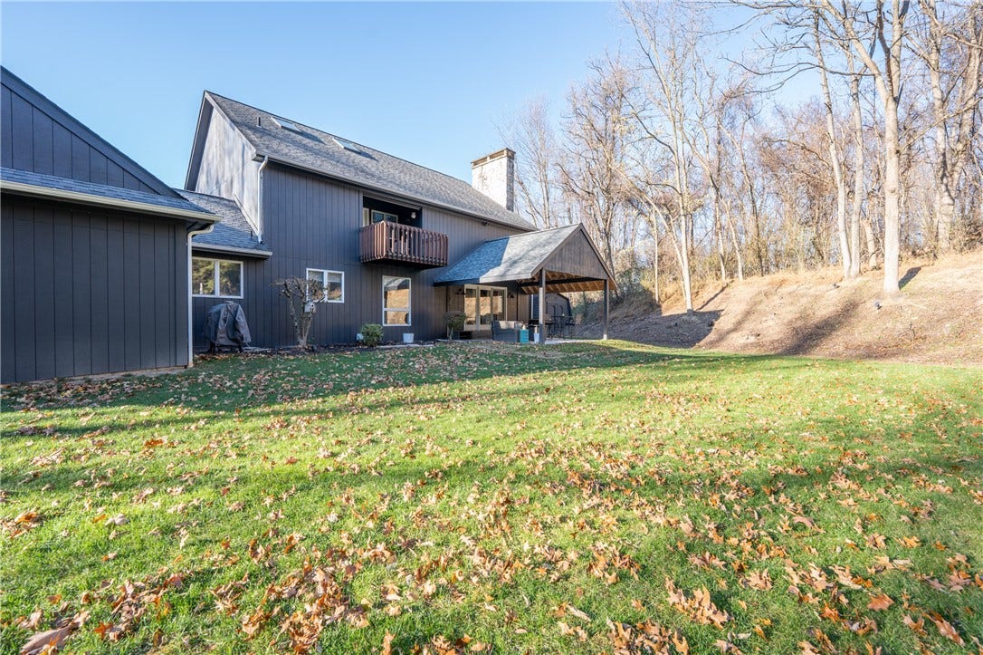 550 Locust Valley Rd, Greensburg, PA 15601
