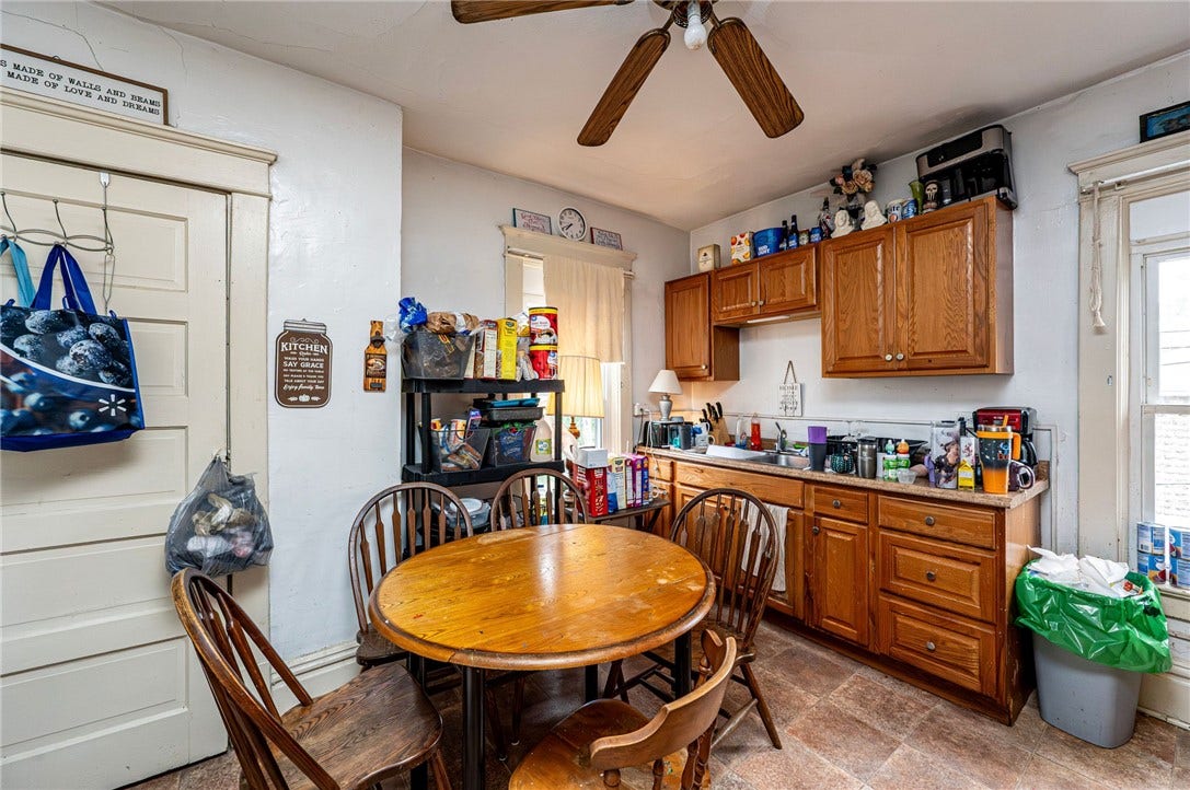 310 Harrison Ave, Jeannette, PA 15644