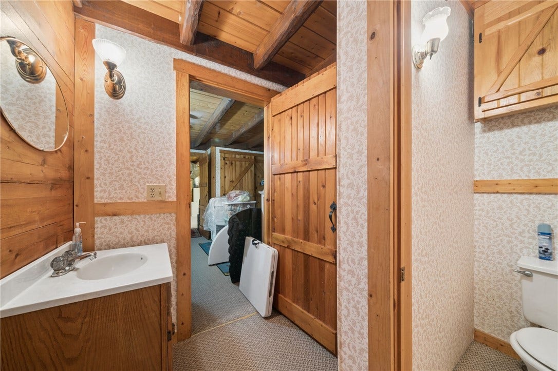2705 Radebaugh, Jeannette, PA 15644