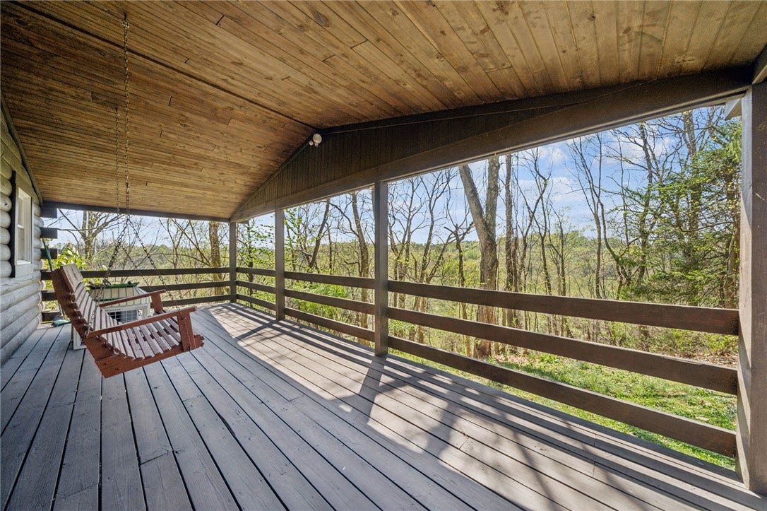 2705 Radebaugh, Jeannette, PA 15644