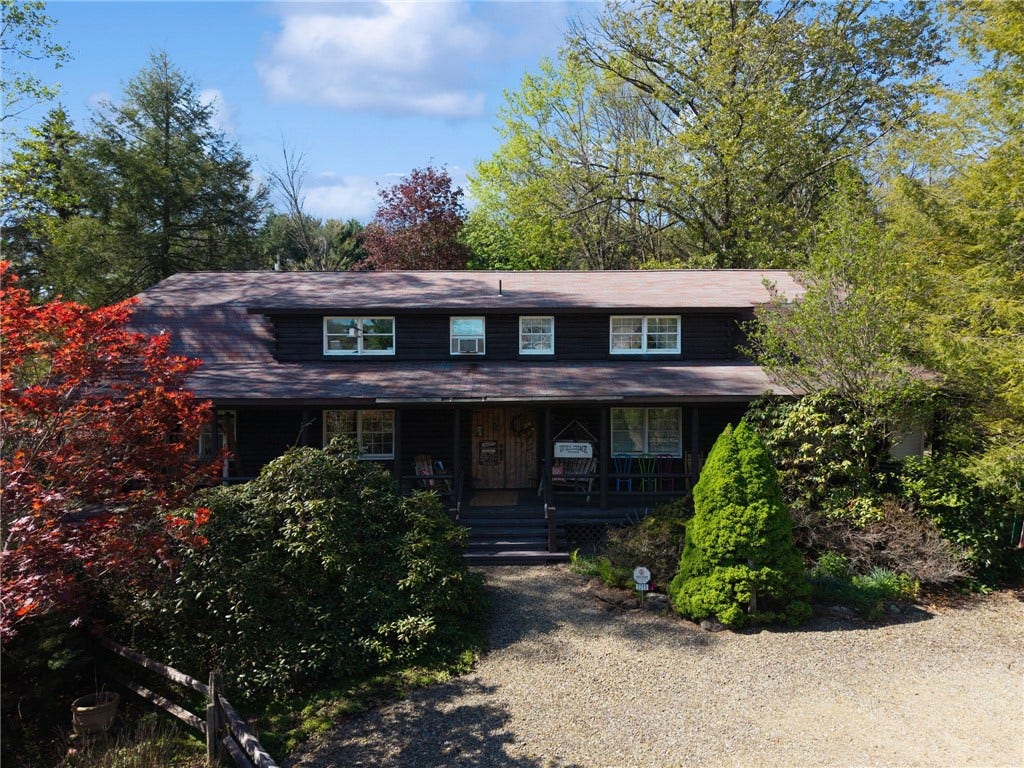 2705 Radebaugh, Jeannette, PA 15644