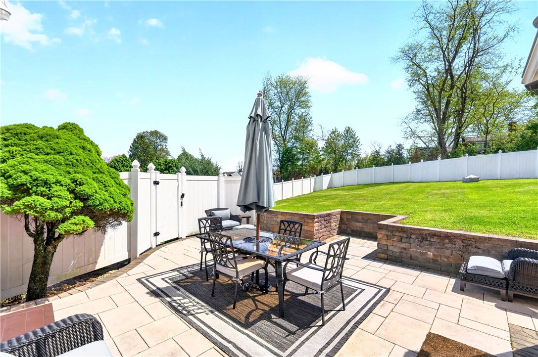 32 Northmont St, Greensburg, PA 15601