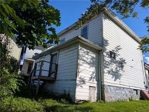 585 Fayette, Washington, PA 15301
