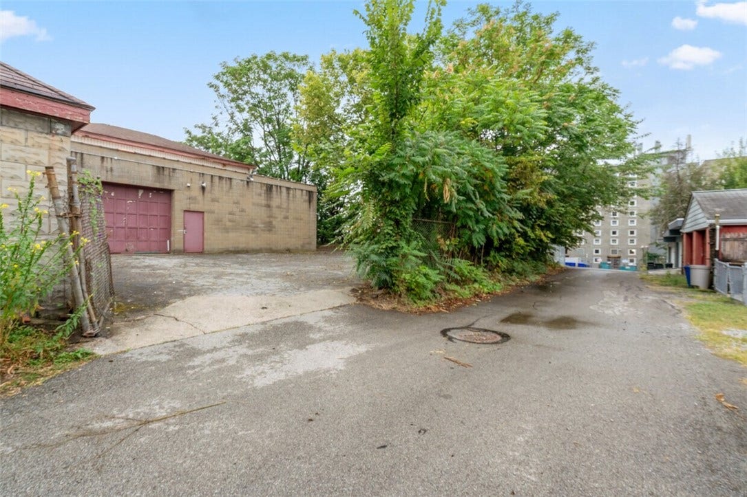 4745 Modoc, Lawrenceville, PA 15201 4745 Modoc, Lawrenceville, PA 15201