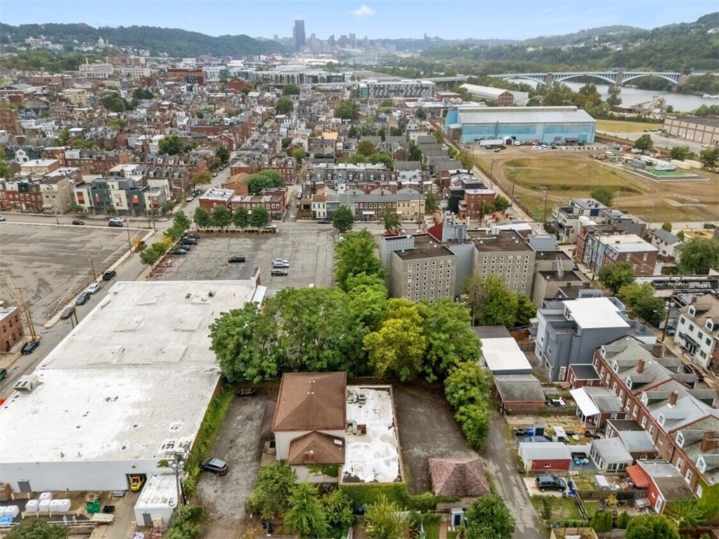 4745 Modoc, Lawrenceville, PA 15201 4745 Modoc, Lawrenceville, PA 15201