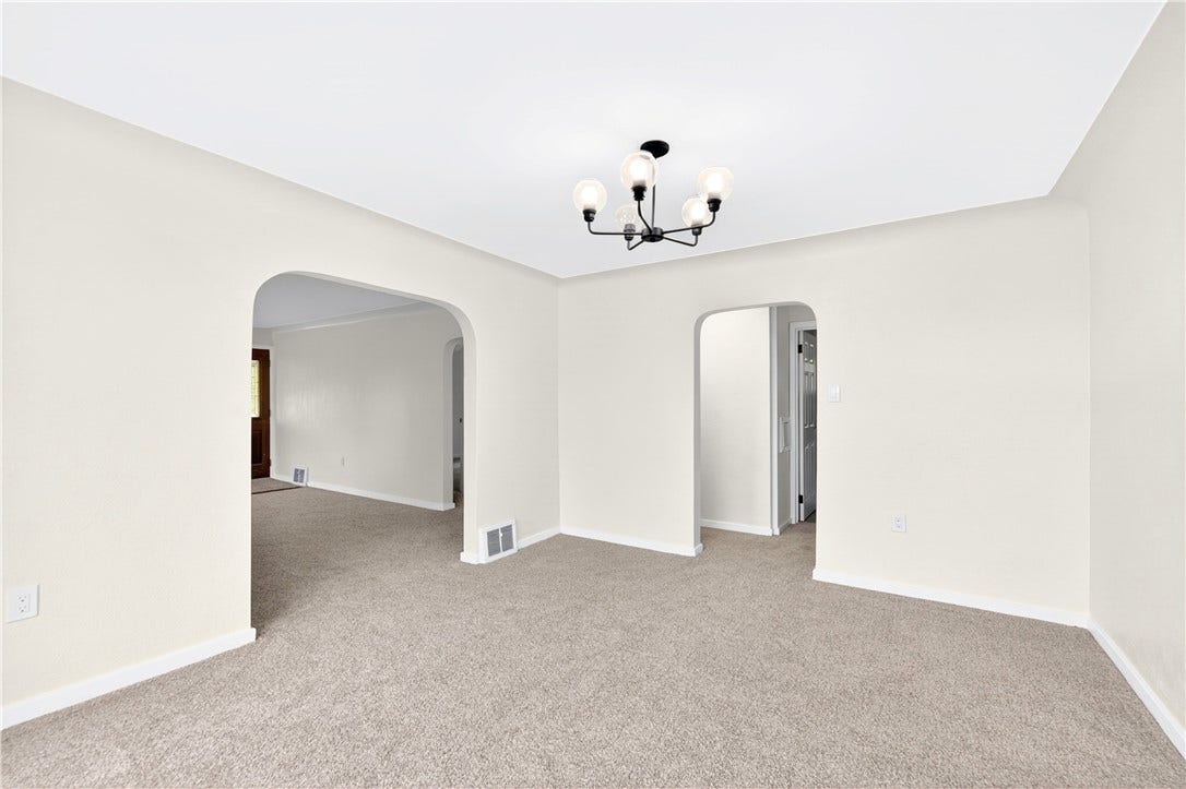 692 Simpson Howell Road, Elizabeth, PA 15037