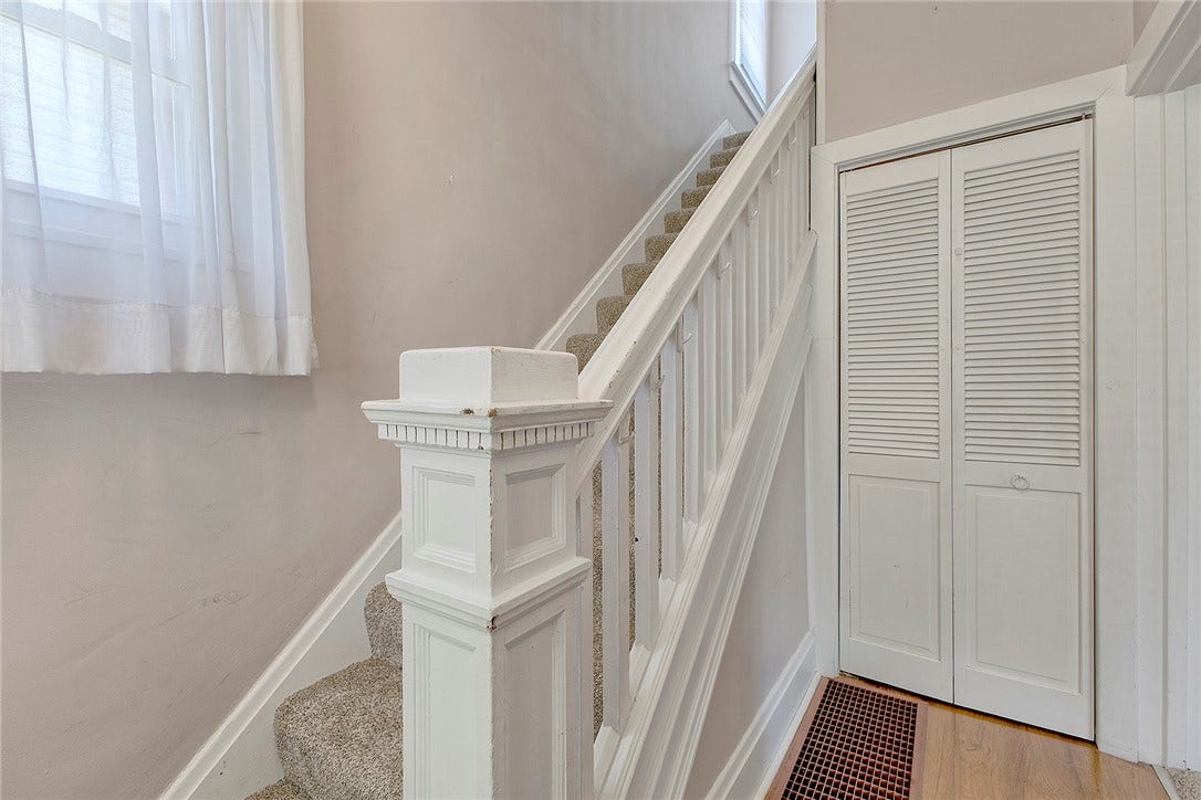 250 Southwest, Greensburg, PA 15601