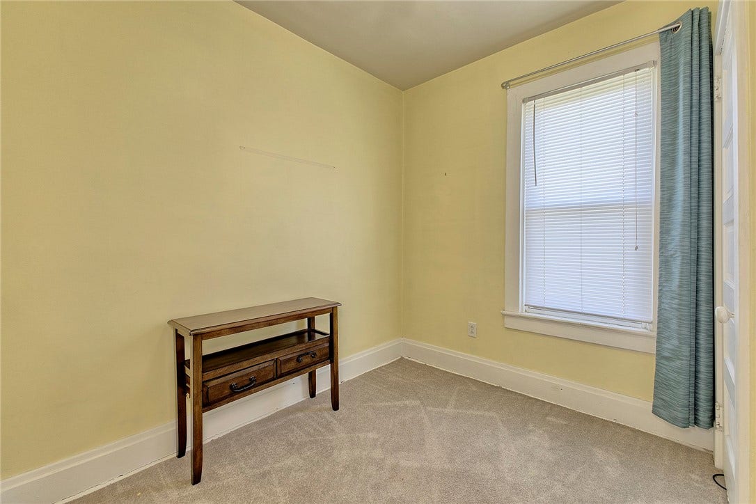 250 Southwest, Greensburg, PA 15601