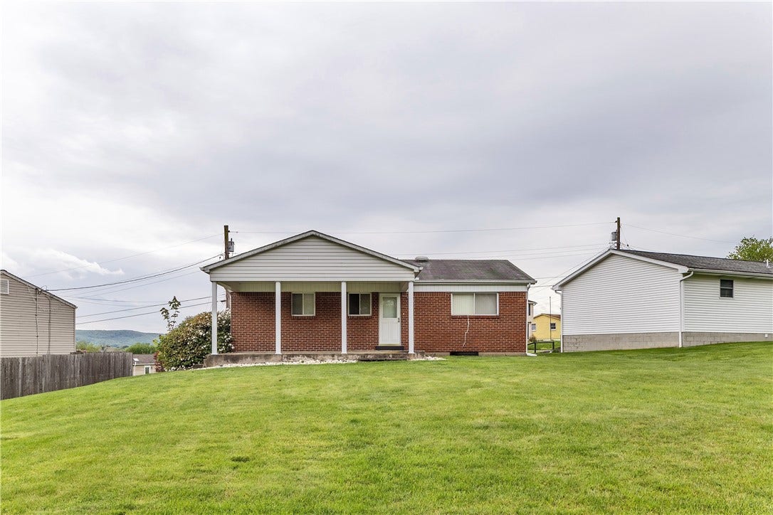 217 Eleanor Drive, Latrobe, PA 15650