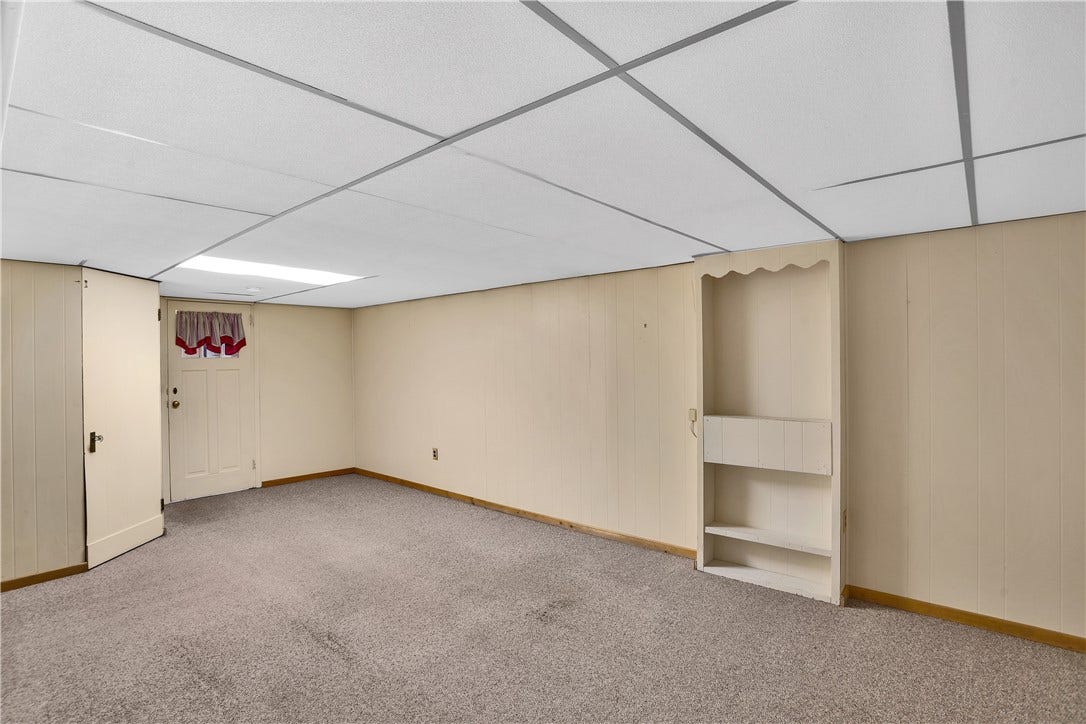 217 Eleanor Drive, Latrobe, PA 15650
