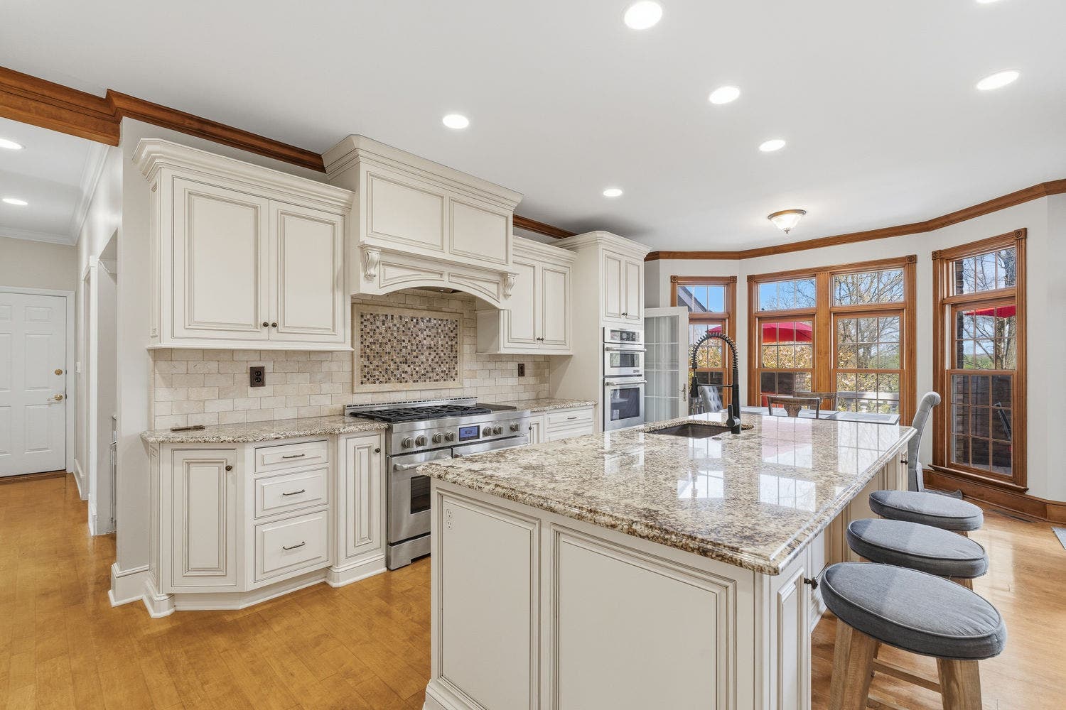 5005 Old Orchard Lane, Gibsonia, PA 15044