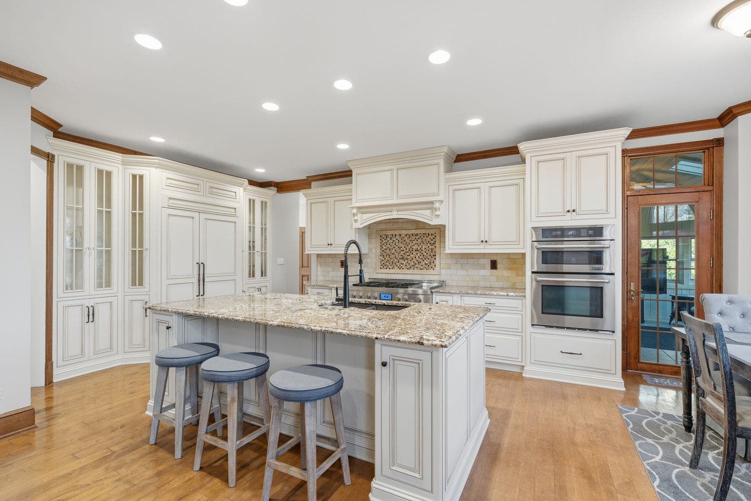 5005 Old Orchard Lane, Gibsonia, PA 15044