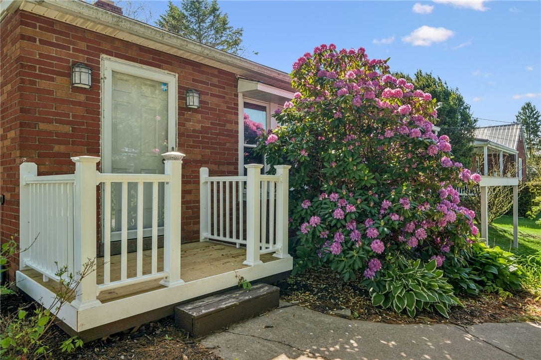 1742 Theatre Street, Latrobe, PA 15650