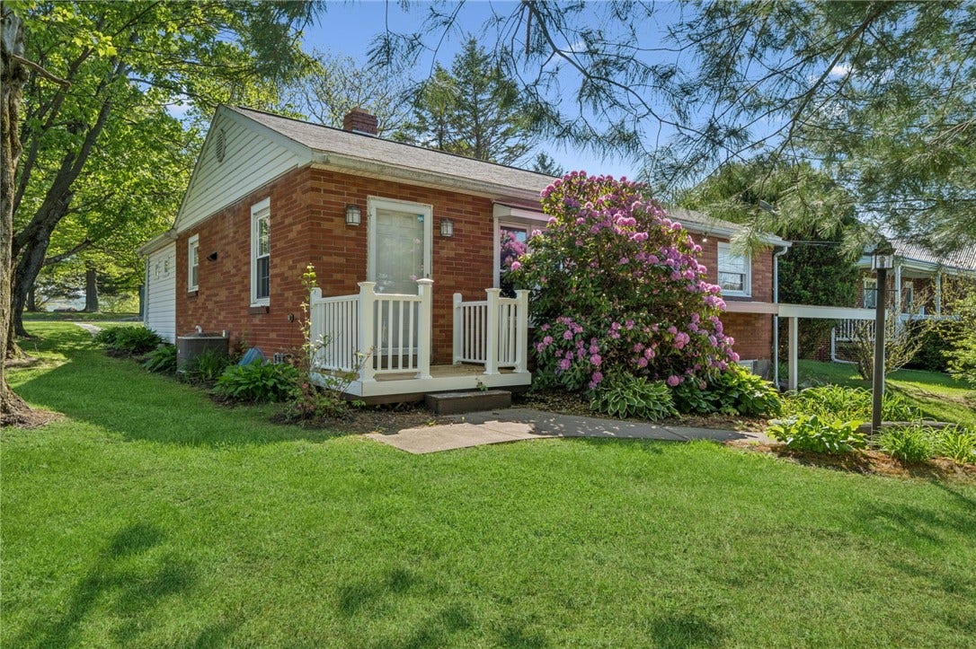 1742 Theatre Street, Latrobe, PA 15650