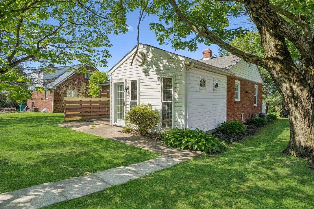 1742 Theatre Street, Latrobe, PA 15650