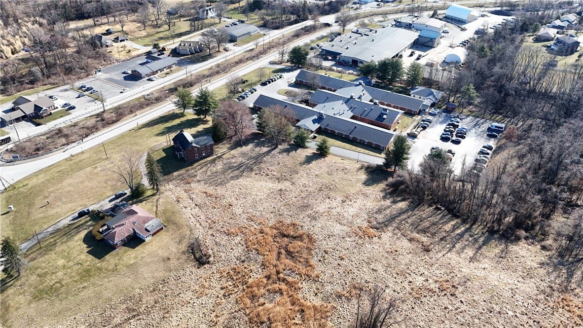 4618 State Route 136, Greensburg, PA 15601