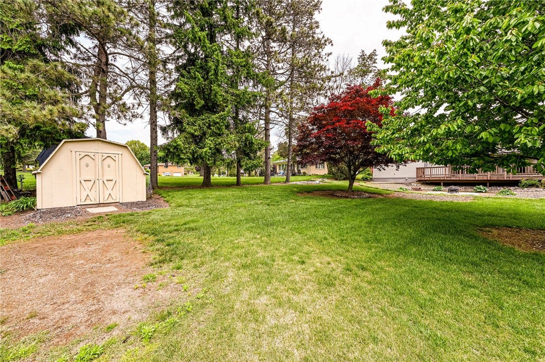 621 Sandy Hill Rd, Irwin, PA 15642