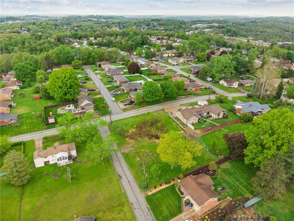 361 Carpenter Ln, Irwin, PA 15642 361 Carpenter Ln, Irwin, PA 15642