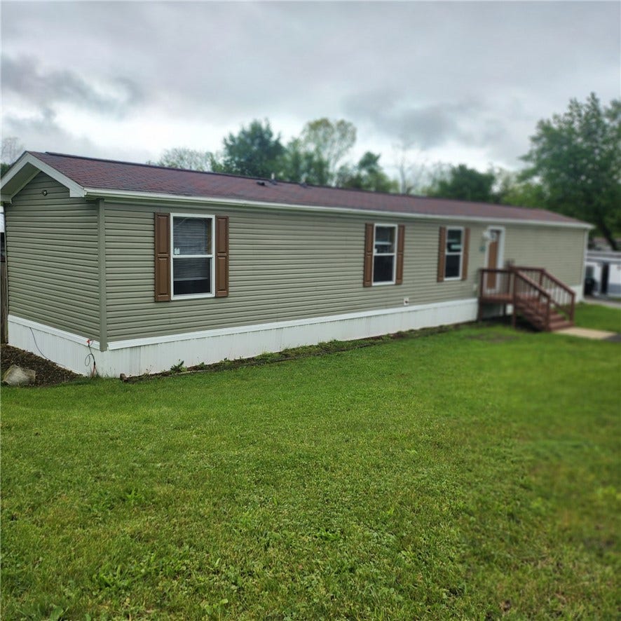 203 Cardinal Dr, Jeannette, PA 15644
