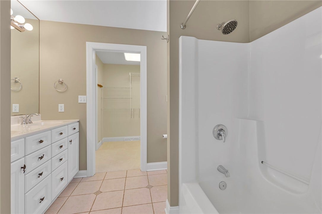 404 Rockledge Dr, Sewickley, PA 15143