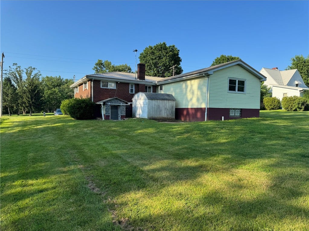 126 Holly Place, Mount Pleasant, PA 15666