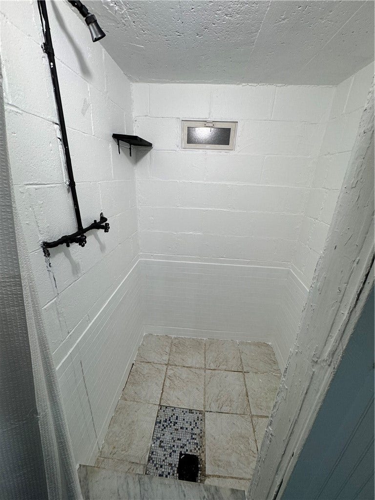 126 Holly Place, Mount Pleasant, PA 15666