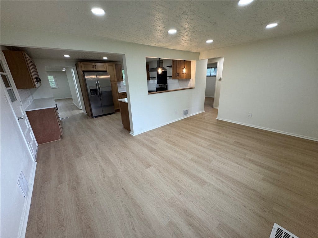 126 Holly Place, Mount Pleasant, PA 15666