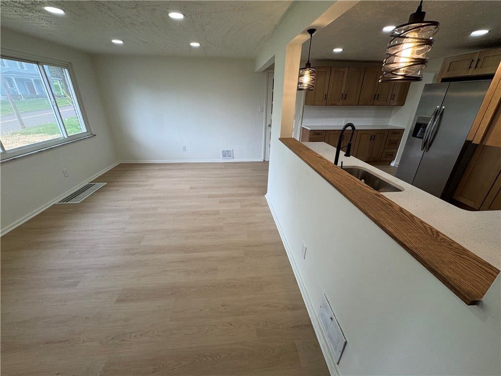 126 Holly Place, Mount Pleasant, PA 15666