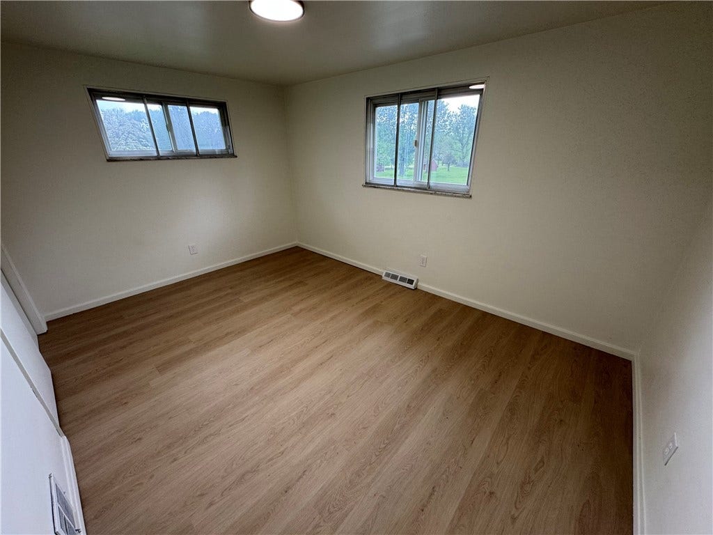 126 Holly Place, Mount Pleasant, PA 15666