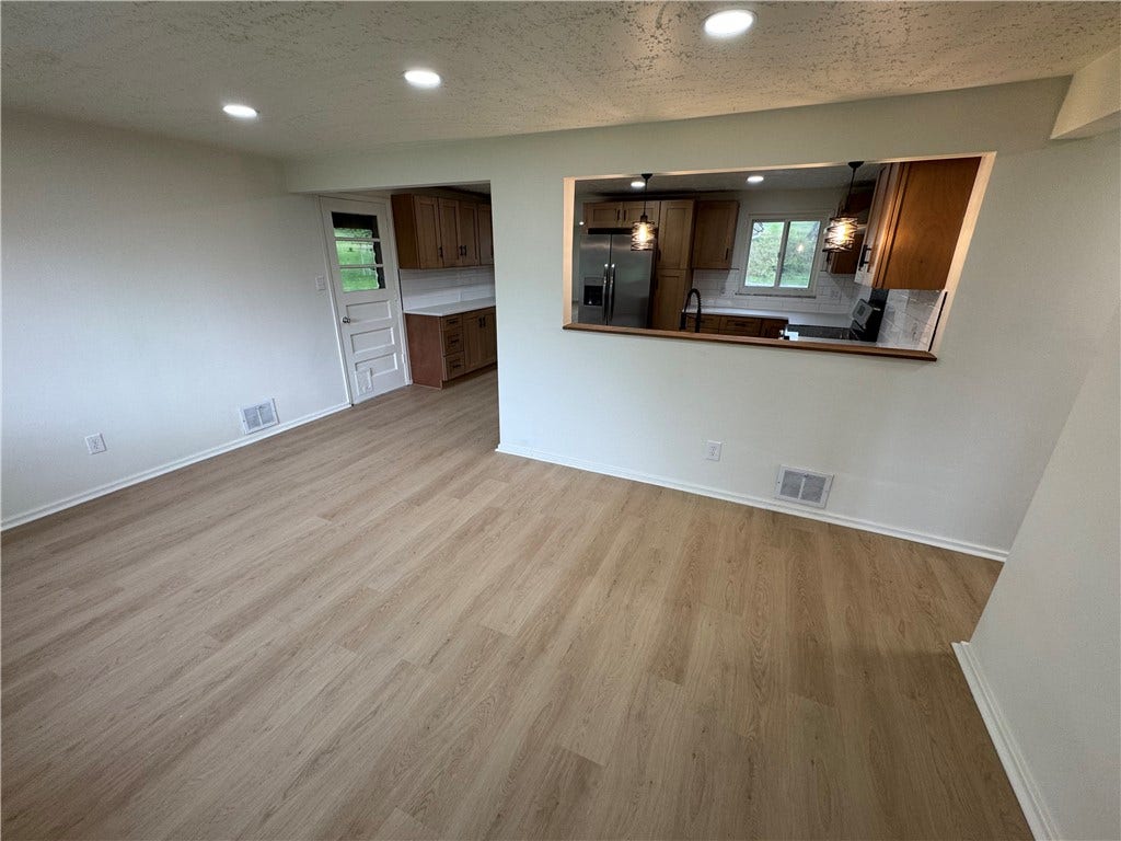 126 Holly Place, Mount Pleasant, PA 15666