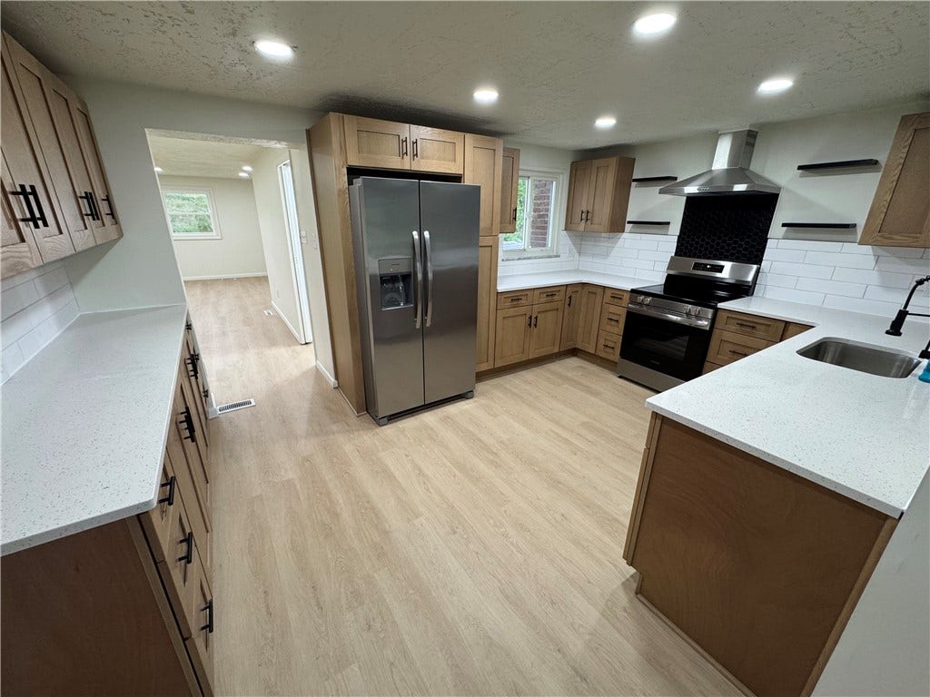 126 Holly Place, Mount Pleasant, PA 15666