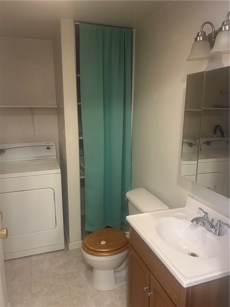 309 Spruce St, Mount Pleasant, PA 15666