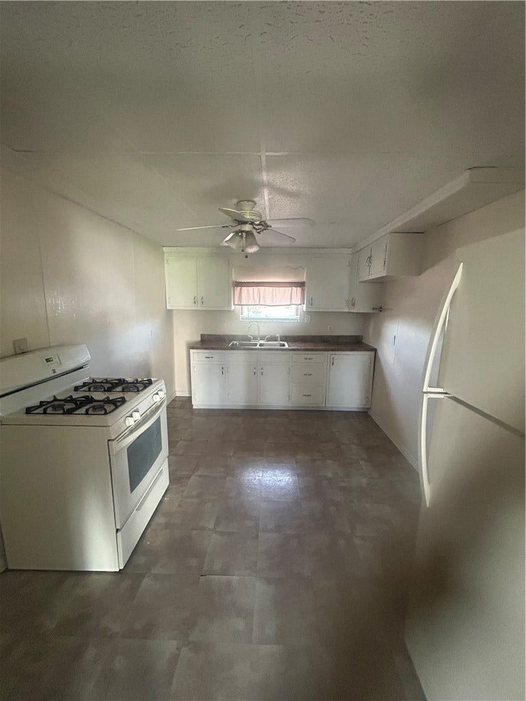 309 Spruce St, Mount Pleasant, PA 15666