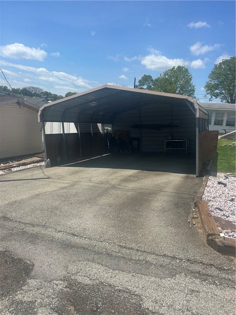 309 Spruce St, Mount Pleasant, PA 15666