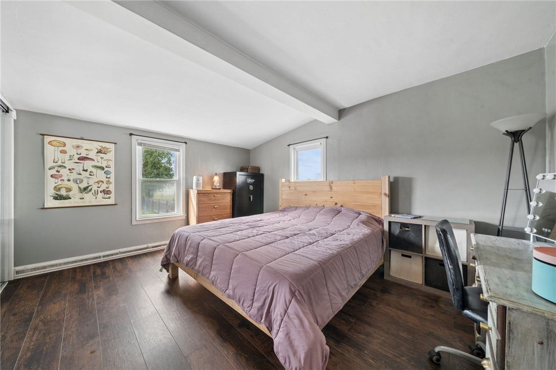 1537 Mount Pleasant Connell Road, Mount Pleasant, PA 15666