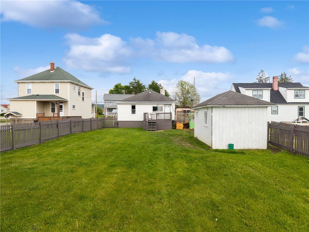 1537 Mount Pleasant Connell Road, Mount Pleasant, PA 15666