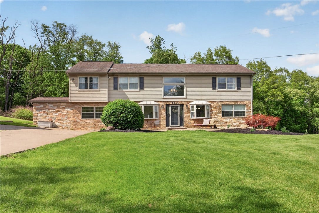 6424 Churchill Rd, Bethel Park, PA 15102
