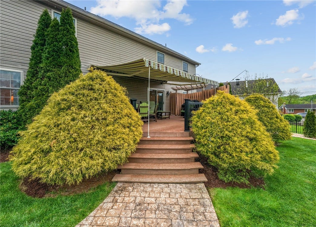 1803 Barneby Ct, Irwin, PA 15642