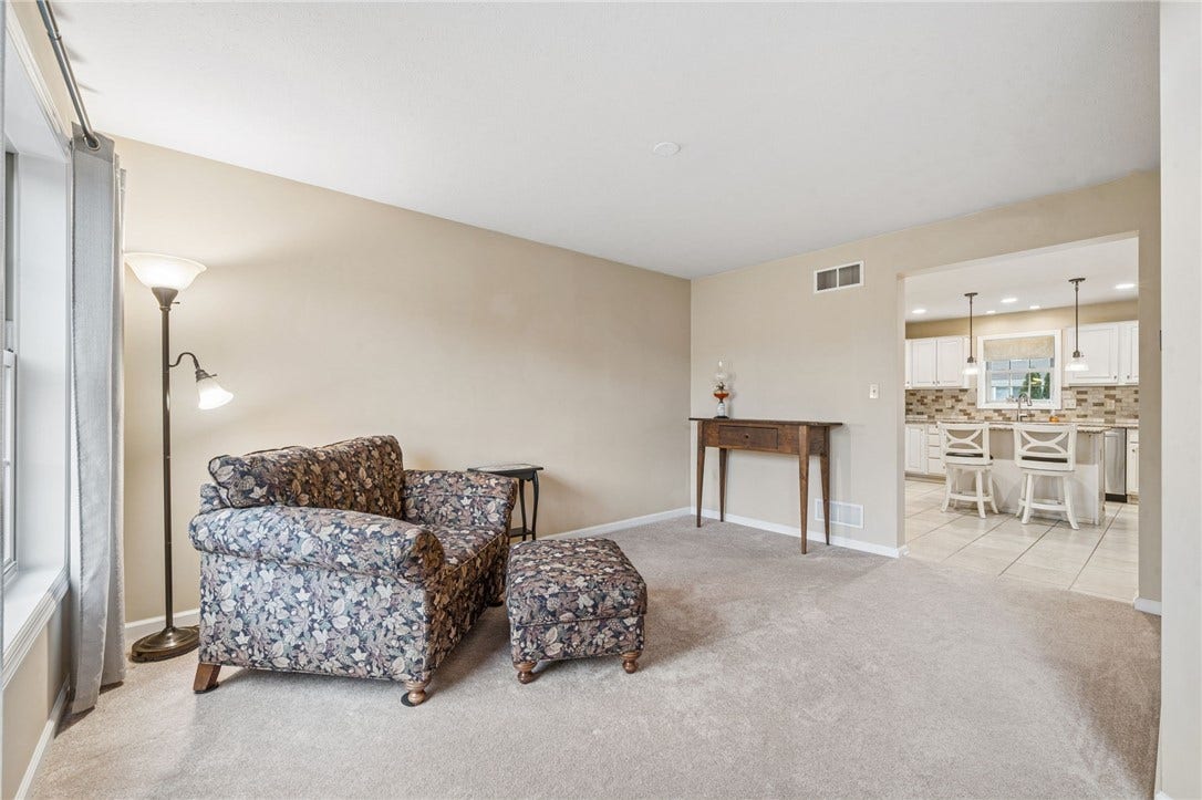 1803 Barneby Ct, Irwin, PA 15642
