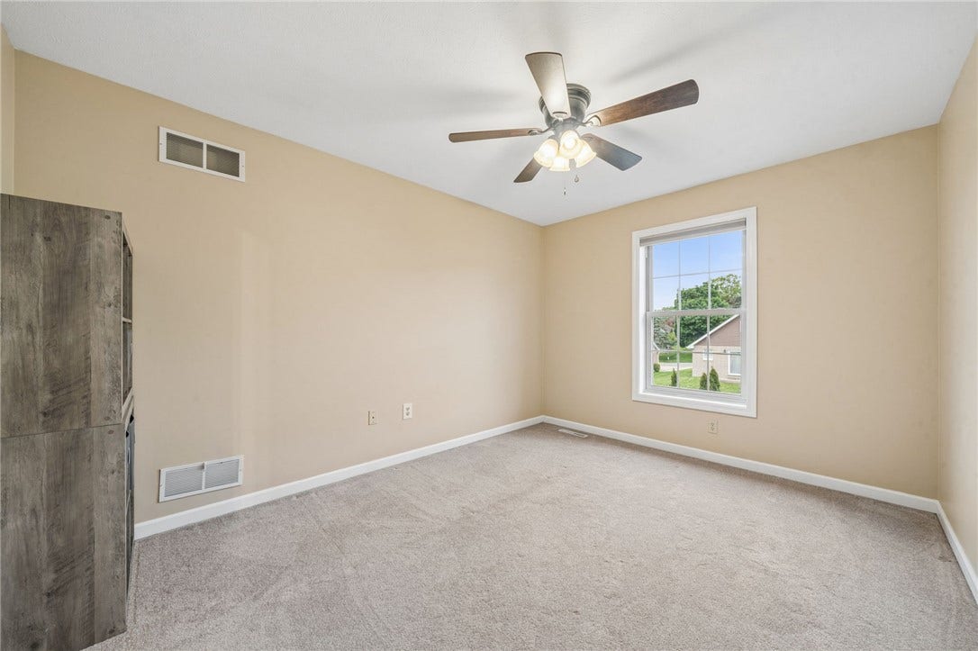 1803 Barneby Ct, Irwin, PA 15642