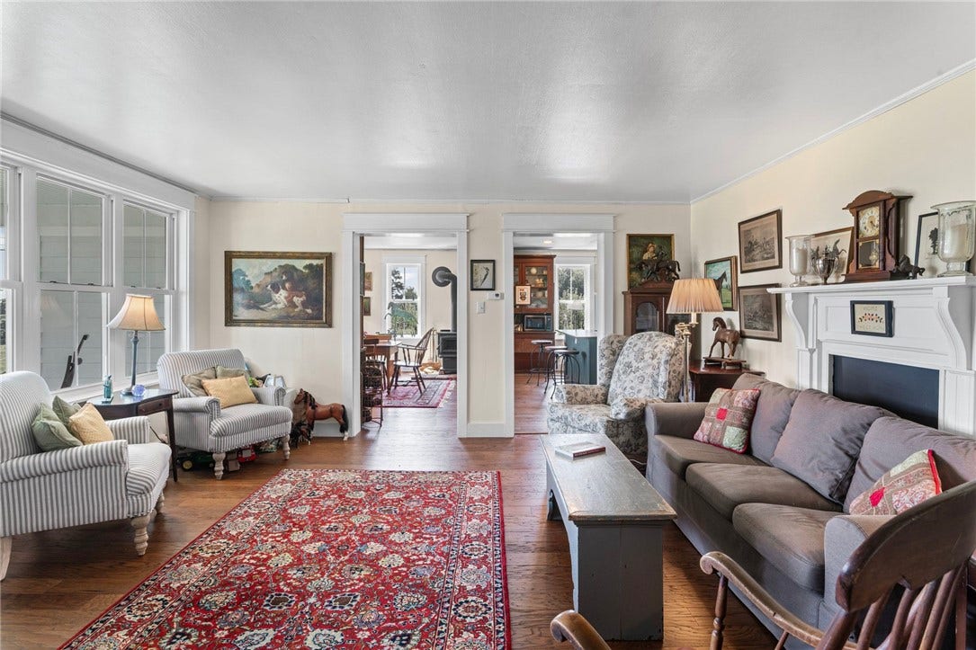 206 Lee Road, Grove City, PA 16127